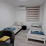 شقة Dm *